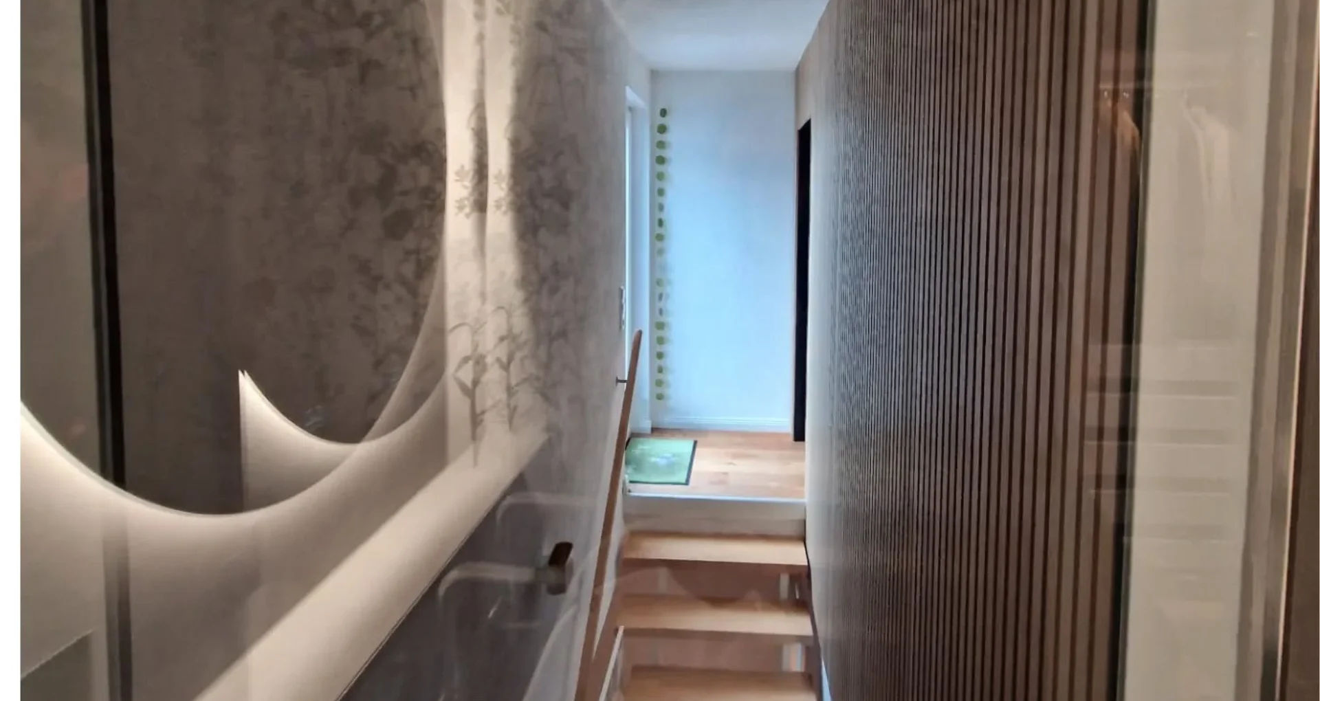 Hochwertige Akustikverkleidung für stilvolle und funktionale Innenräume