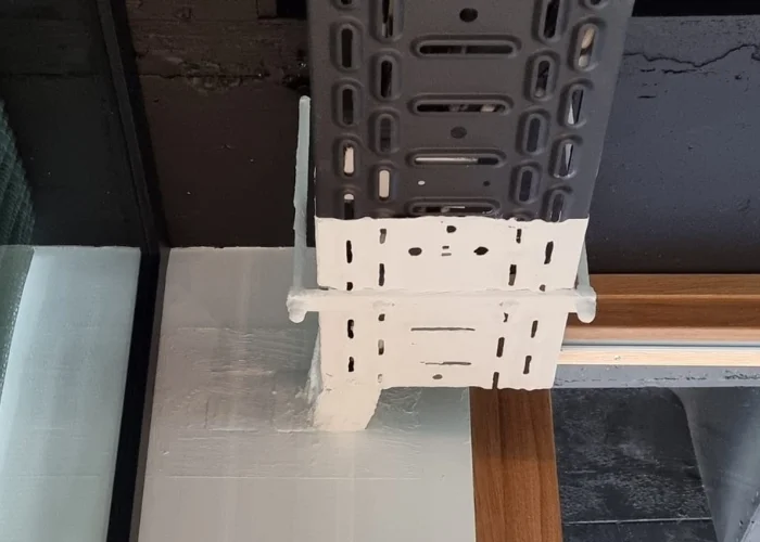 Zertifizierte Brandschutzwände, -decken und Abschottungen (F30–F90)